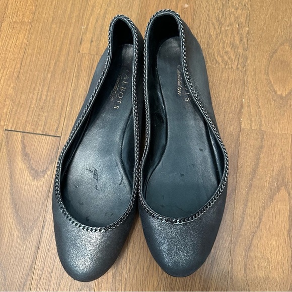 Talbots Women's 8B Pewter Metallic Leather Ballerina Flats With Chain Accent - Picture 4 of 10
